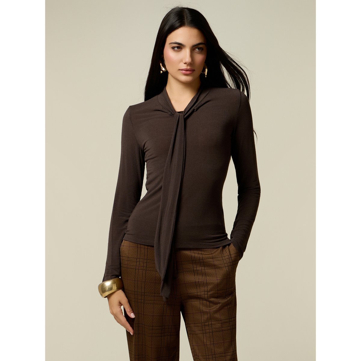 T-shirt avec nœud marron, OLTRE