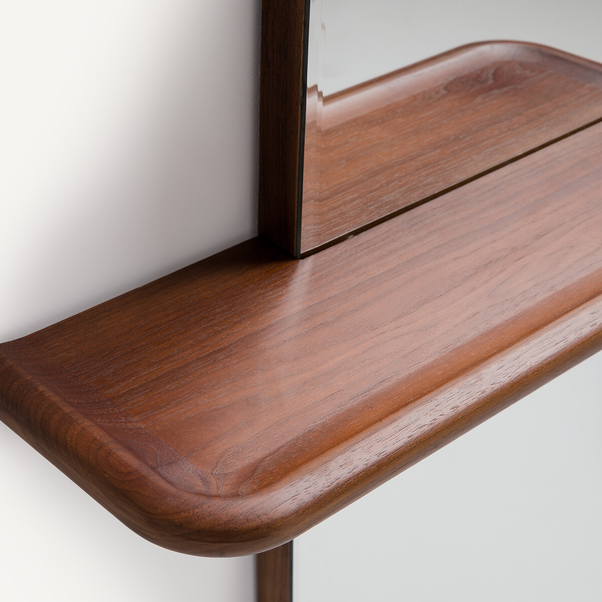 Specchio asimmetrico con mensola in noce H170 cm, Nella noce, AM.PM