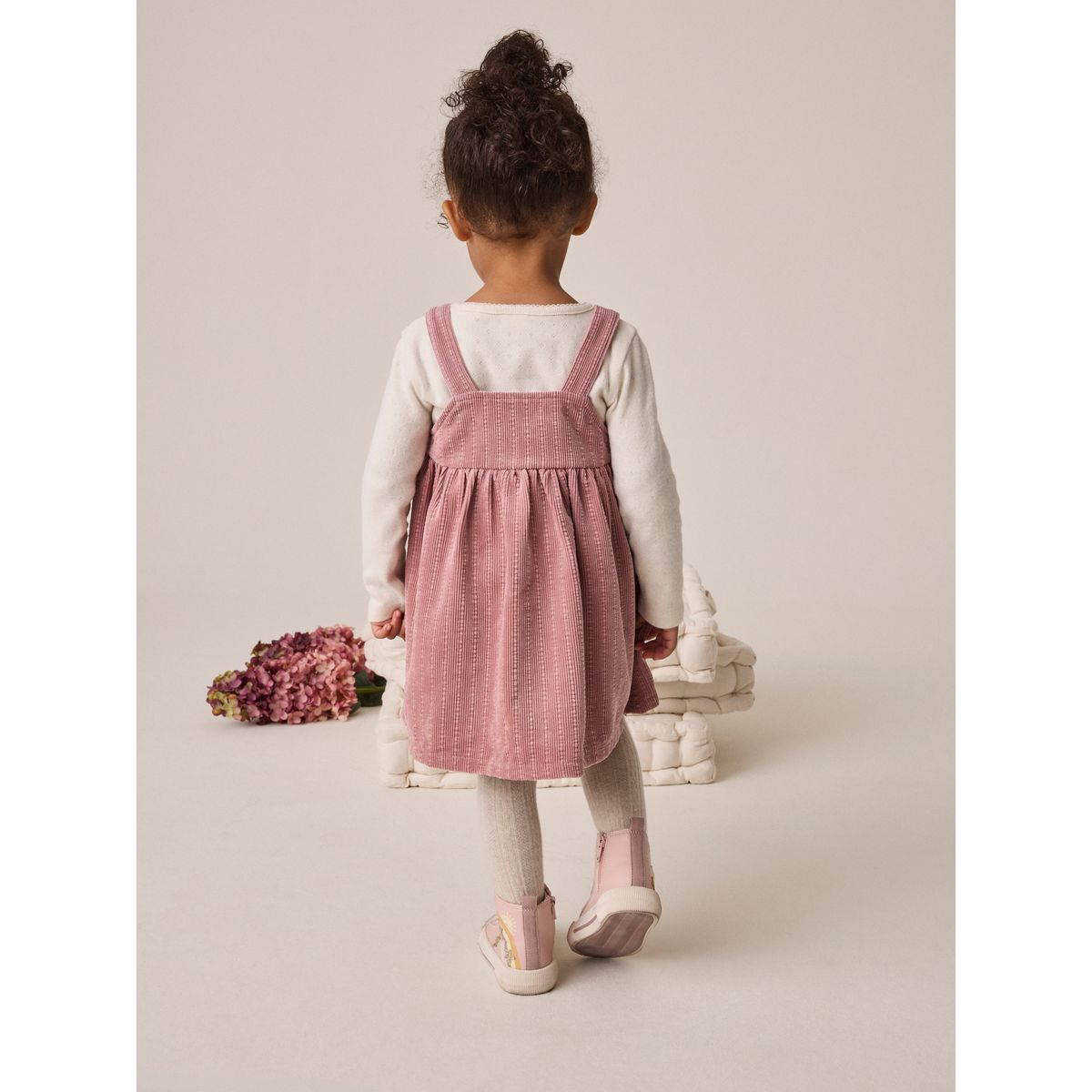 Robe chasuble sans manches en velours côtelé rose pastel, NEXT