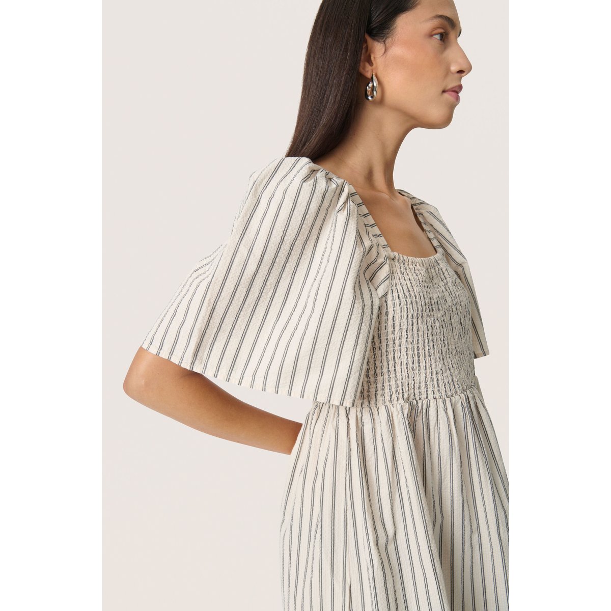 Dress beige avec noir rayé, SOAKED IN LUXURY