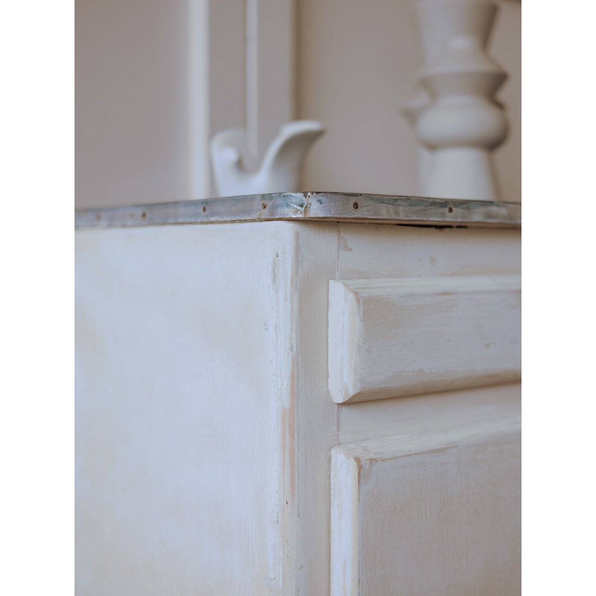 Buffet style MADO au plateau bleu nuit Gilbert N°828 - Bon état bleu foncé, DEBONGOUT