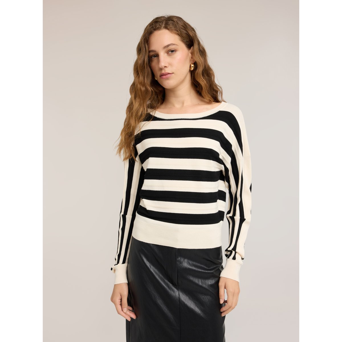 Pull à rayures blanc, MOTIVI