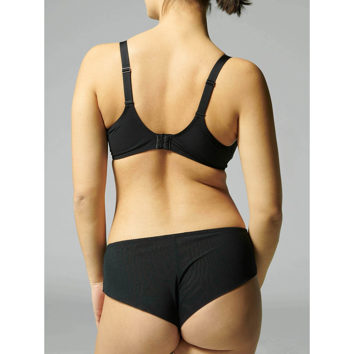 Shorty, RÊVE noir, SIMONE PERELE