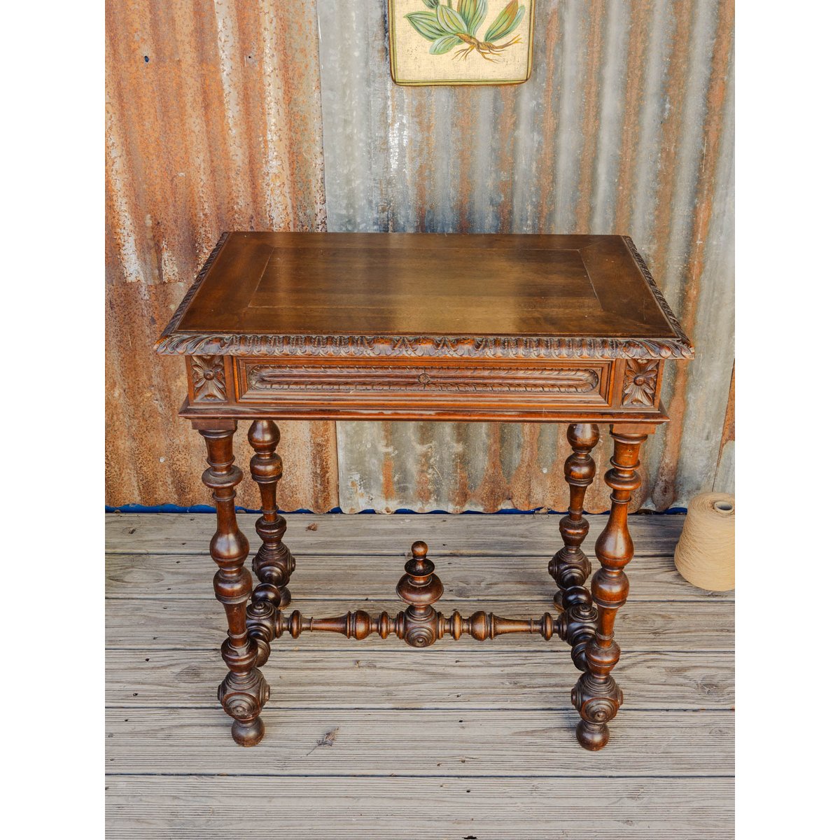 Table d'appoint en bois Francine N°1674 - Bon état bois foncé, DEBONGOUT