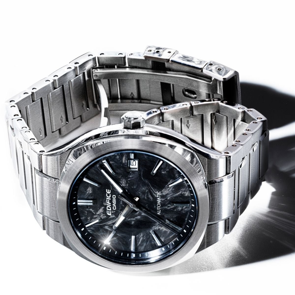 Montre Analogique EDIFICE argenté noir argenté, CASIO