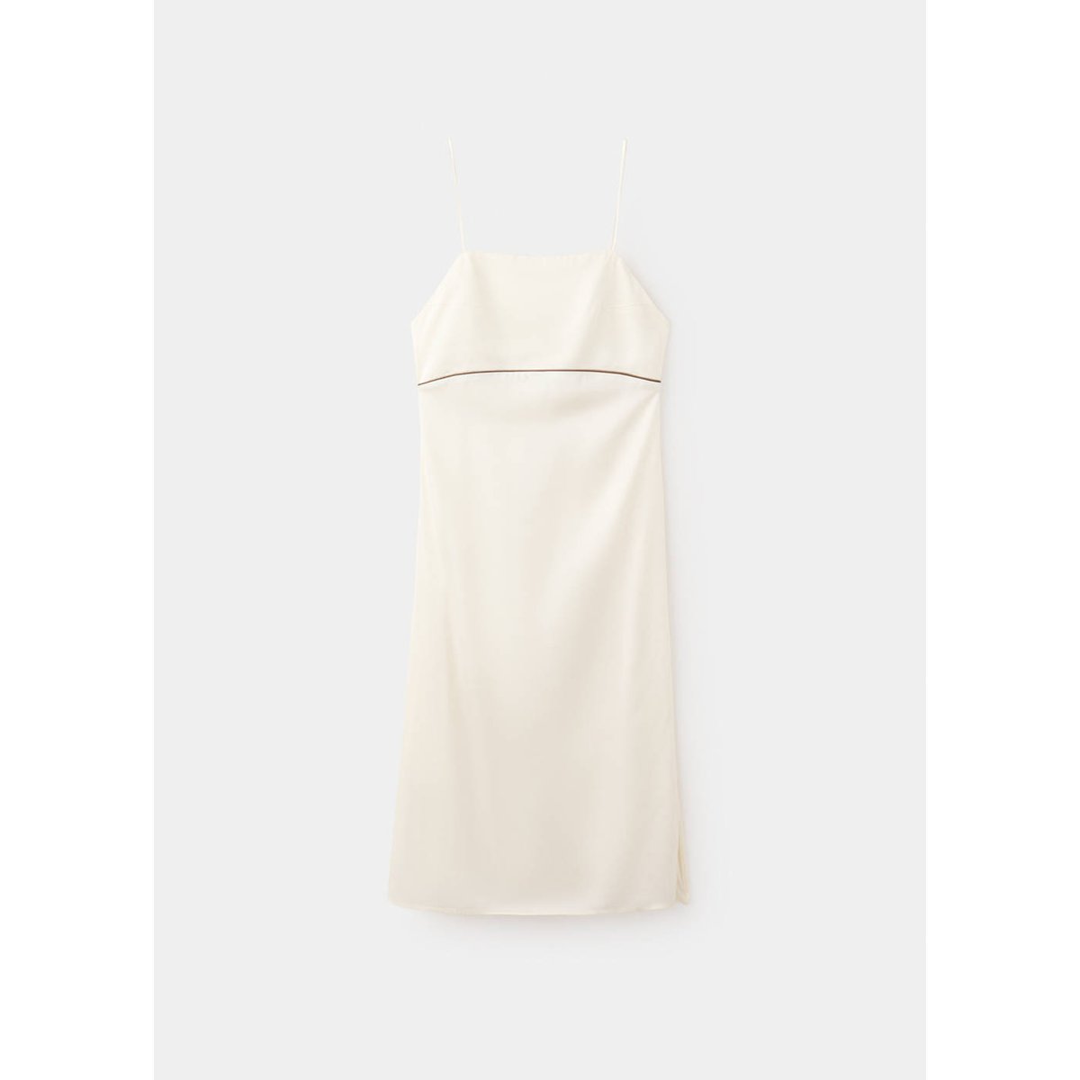 Chemise de nuit en viscose satinée avec passepoil contrasté ivoire, MANGO