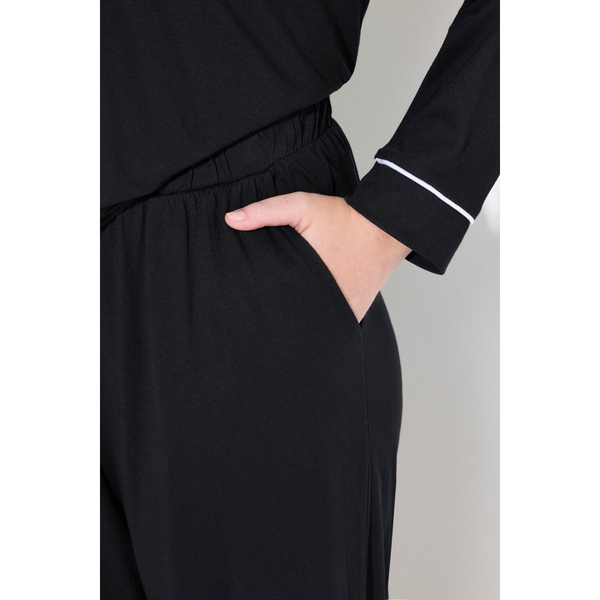 Pyjama manches longues, passepoils fantaisie noir, ULLA POPKEN