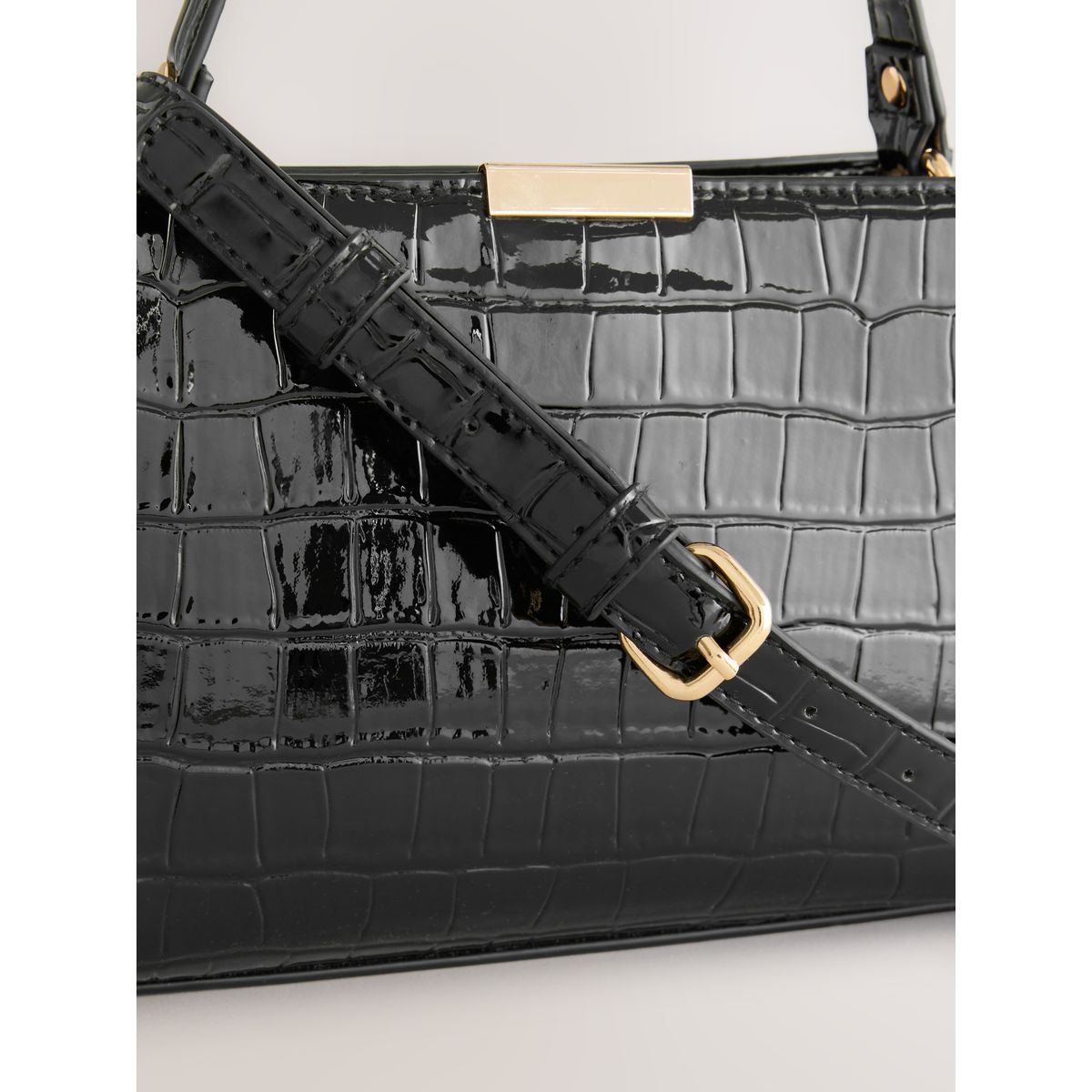 Sac effet croco avec anse sur le dessus noir, NEXT