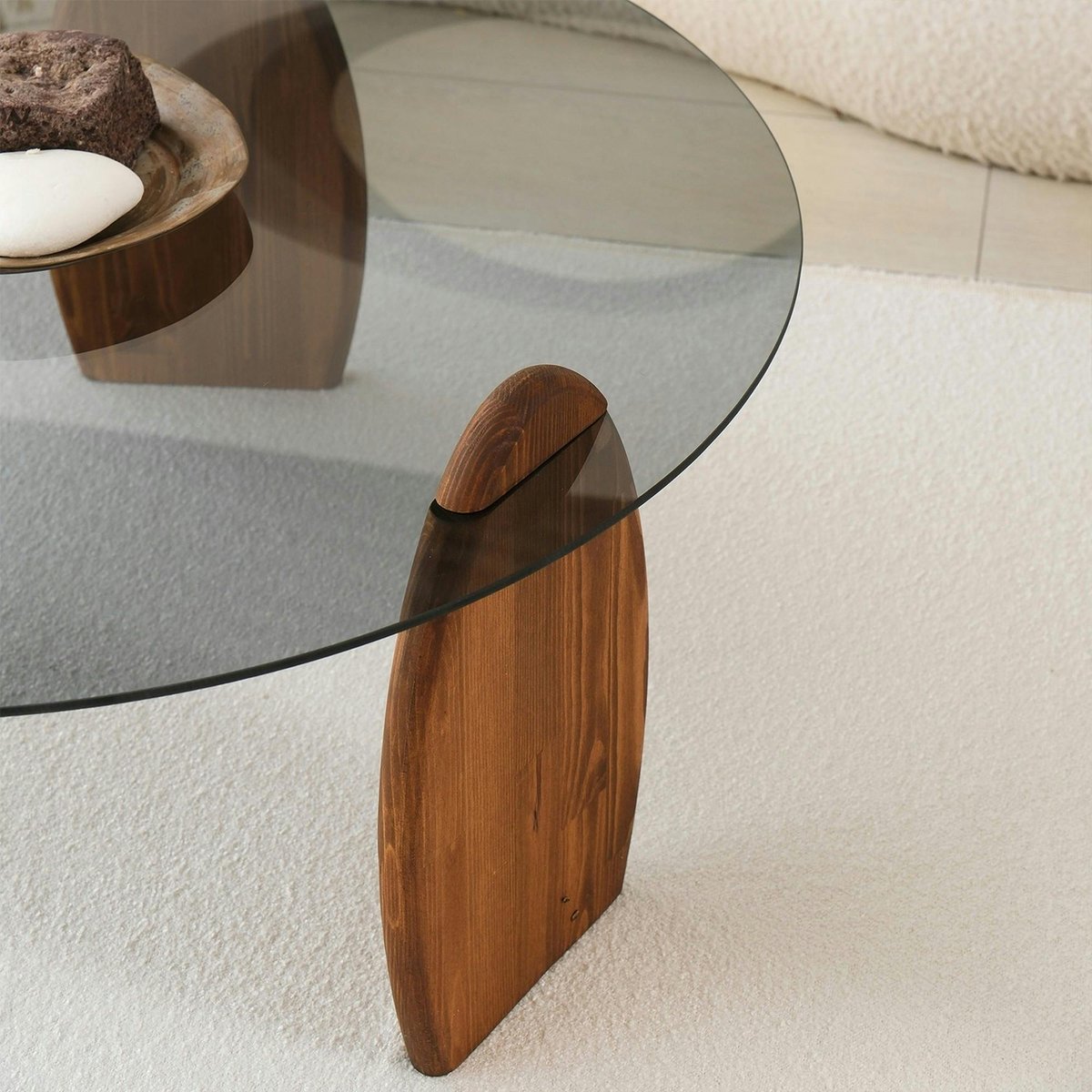 Table basse ronde en verre - 3 pieds bois ANZIO verre fumé, PIER IMPORT