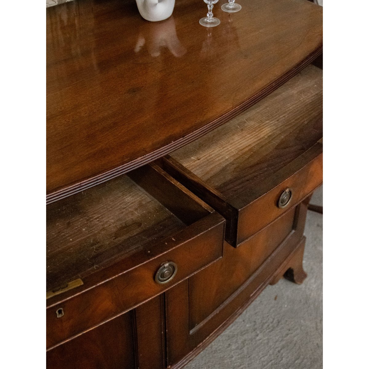 Buffet en bois Gilbert N°582 - Bon état bois, DEBONGOUT