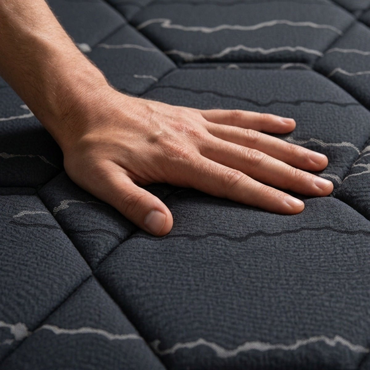 Matelas Hybride 32 cm BLACK DIAMOND noir, BELLECOUR