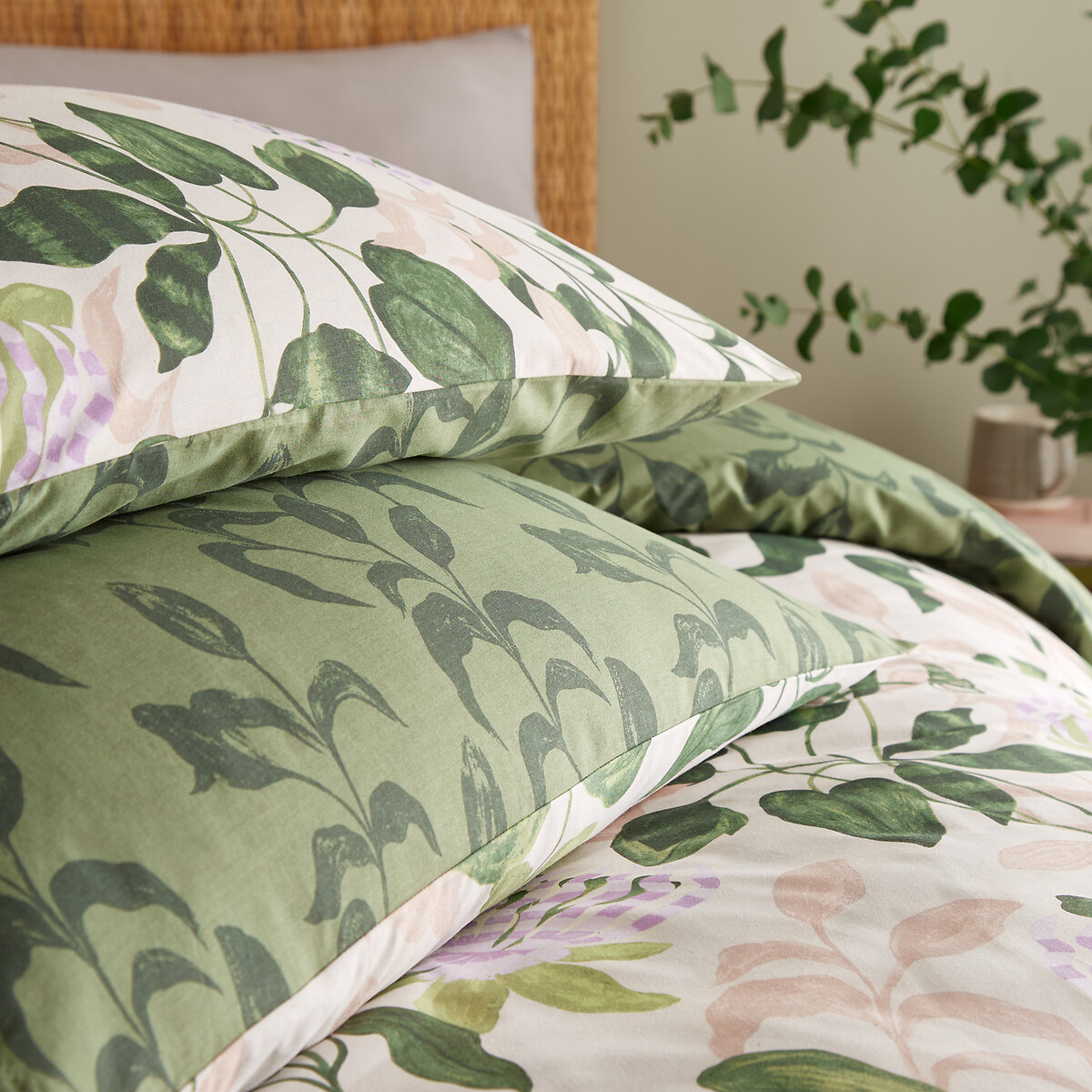 Passiflora Duvet Cover and Pillowcase Set green, WYLDER