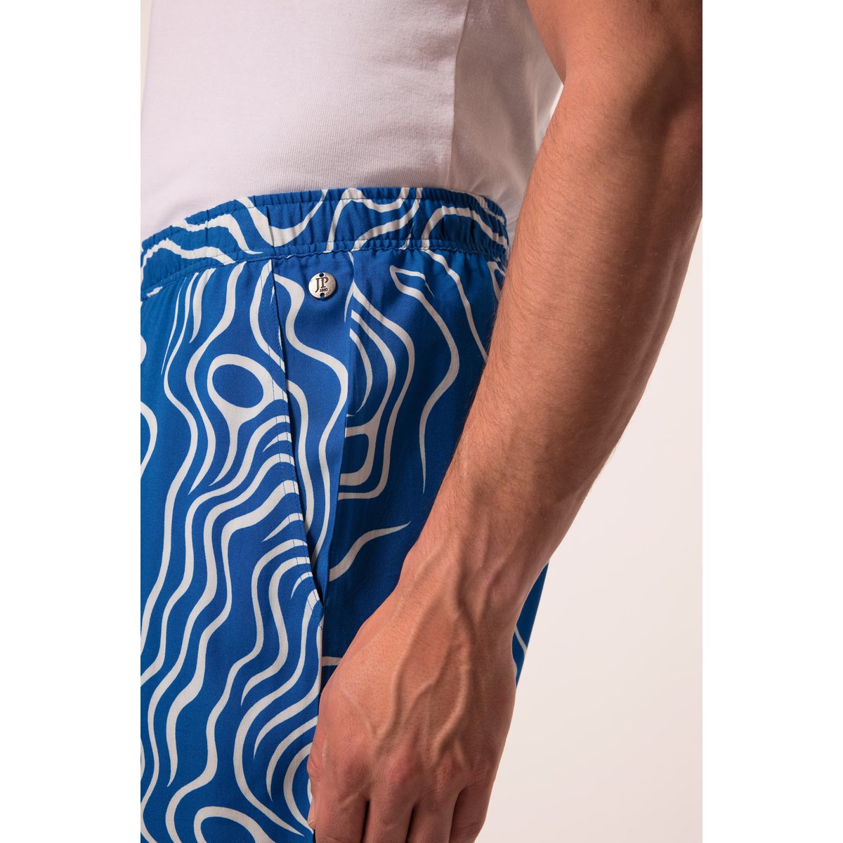 Bermuda à taille élastique, imprimé all-over bleu roi, JP1880