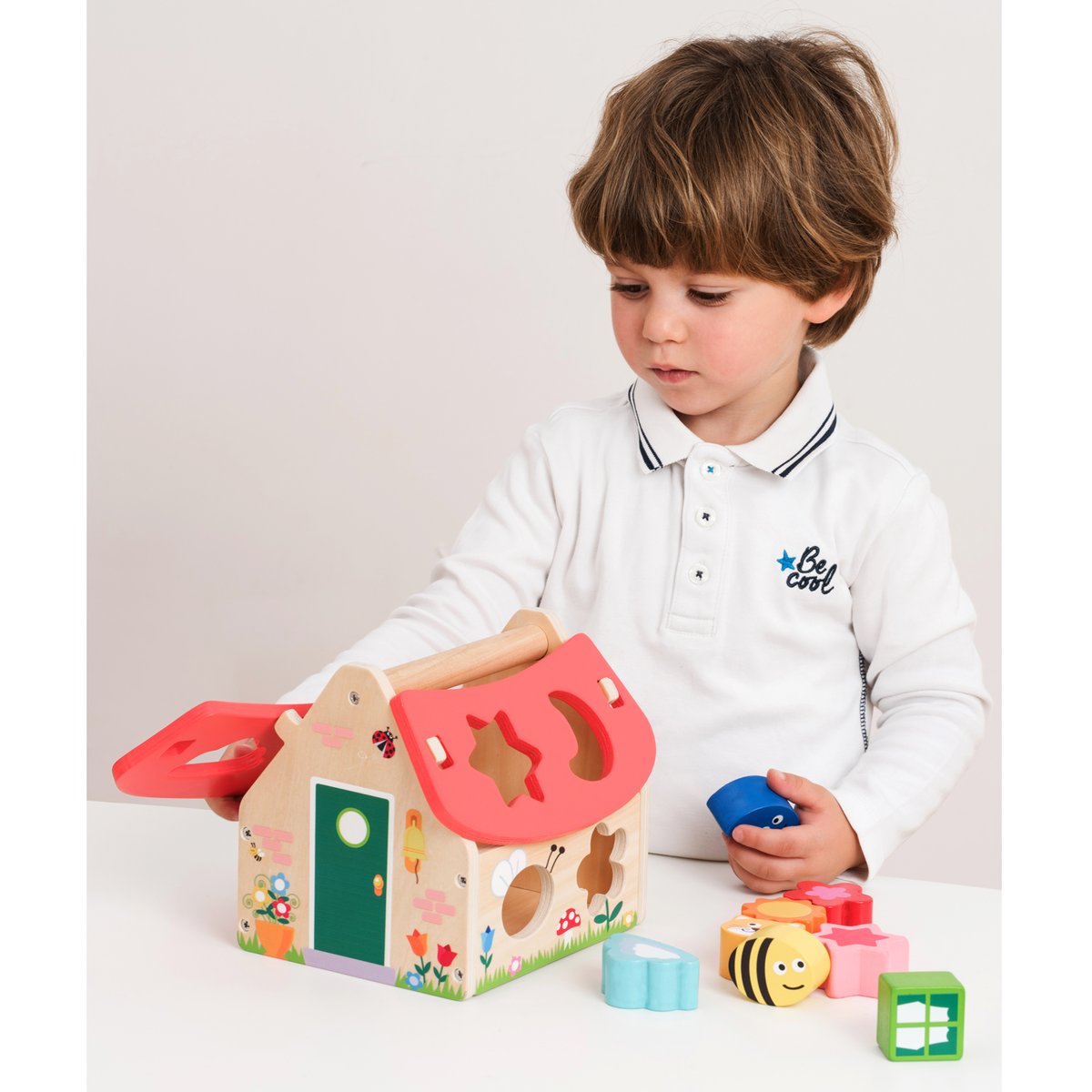 Maison des formes rouge, NEW CLASSIC TOYS