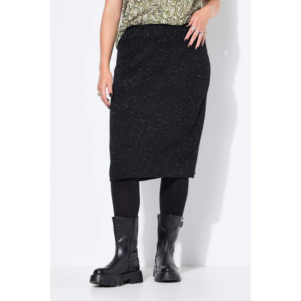 Robe midi en maille. Coupe Slim Shape. Effet noir, STUDIO UNTOLD