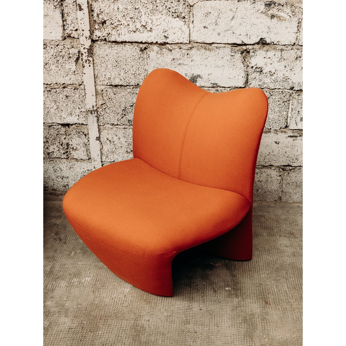 Paire de fauteuils Peter Wheeler Jakob N°453 - Bon état rose - rouge, DEBONGOUT