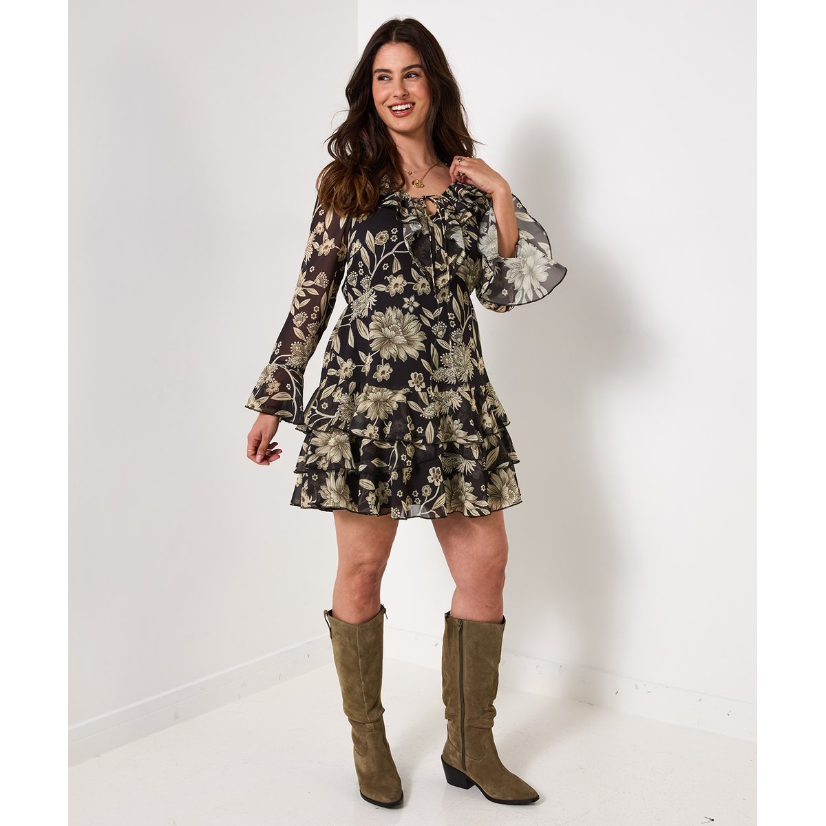 Robe Courte à Volant noir, JOE BROWNS
