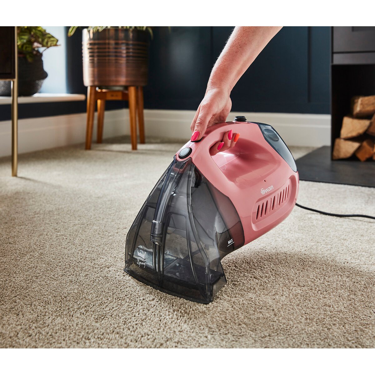 Lynsey Queen of Clean Handheld Carpet Cleaner pink, SWAN