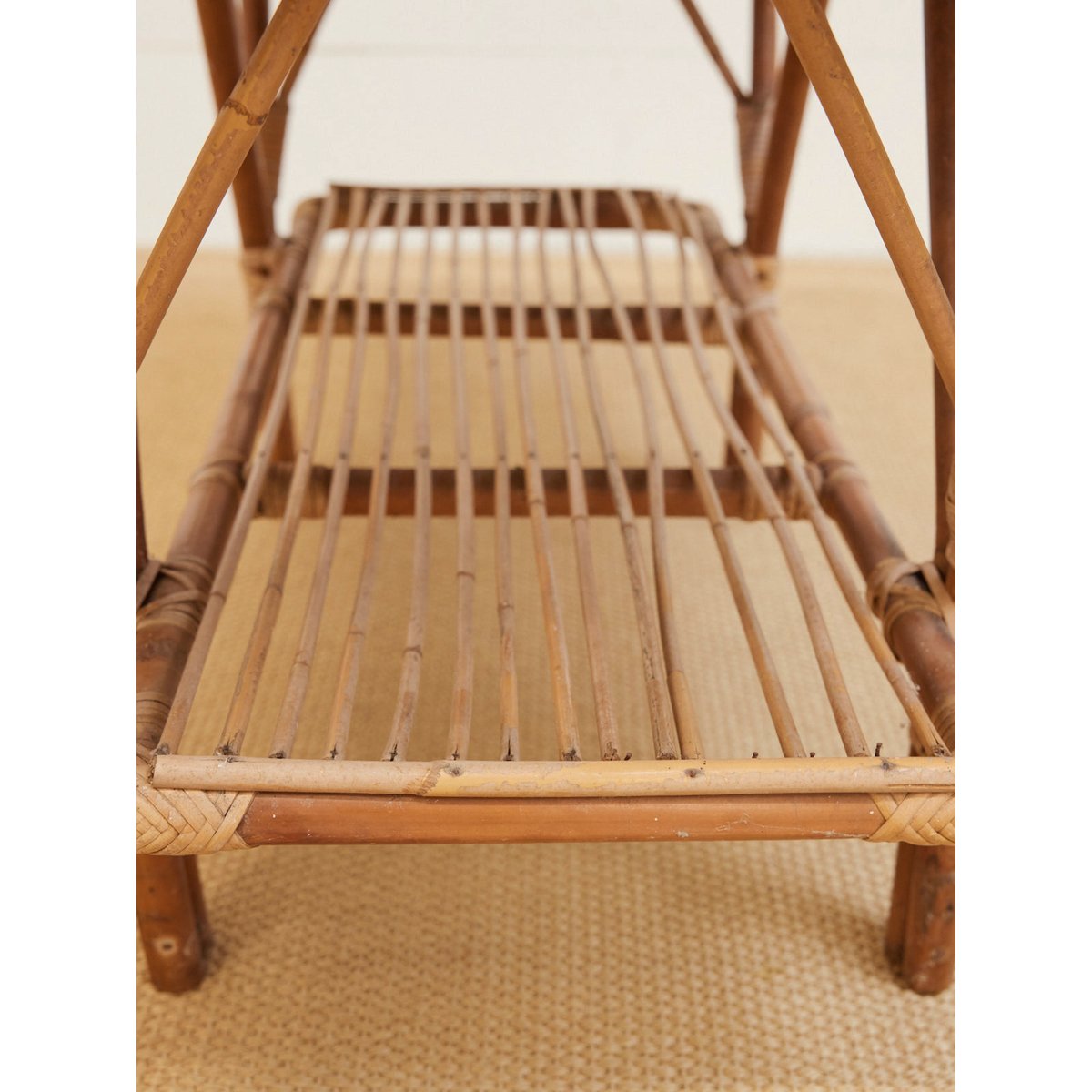 Table basse en rotin Léonie N°1106 - Bon état bois clair, DEBONGOUT