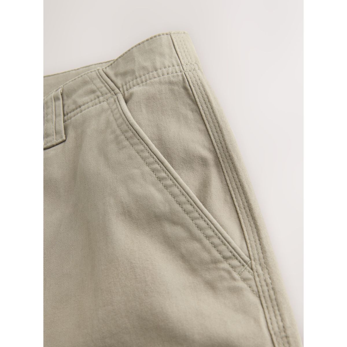 Pantalon cargo stretch en coton grège, NEXT