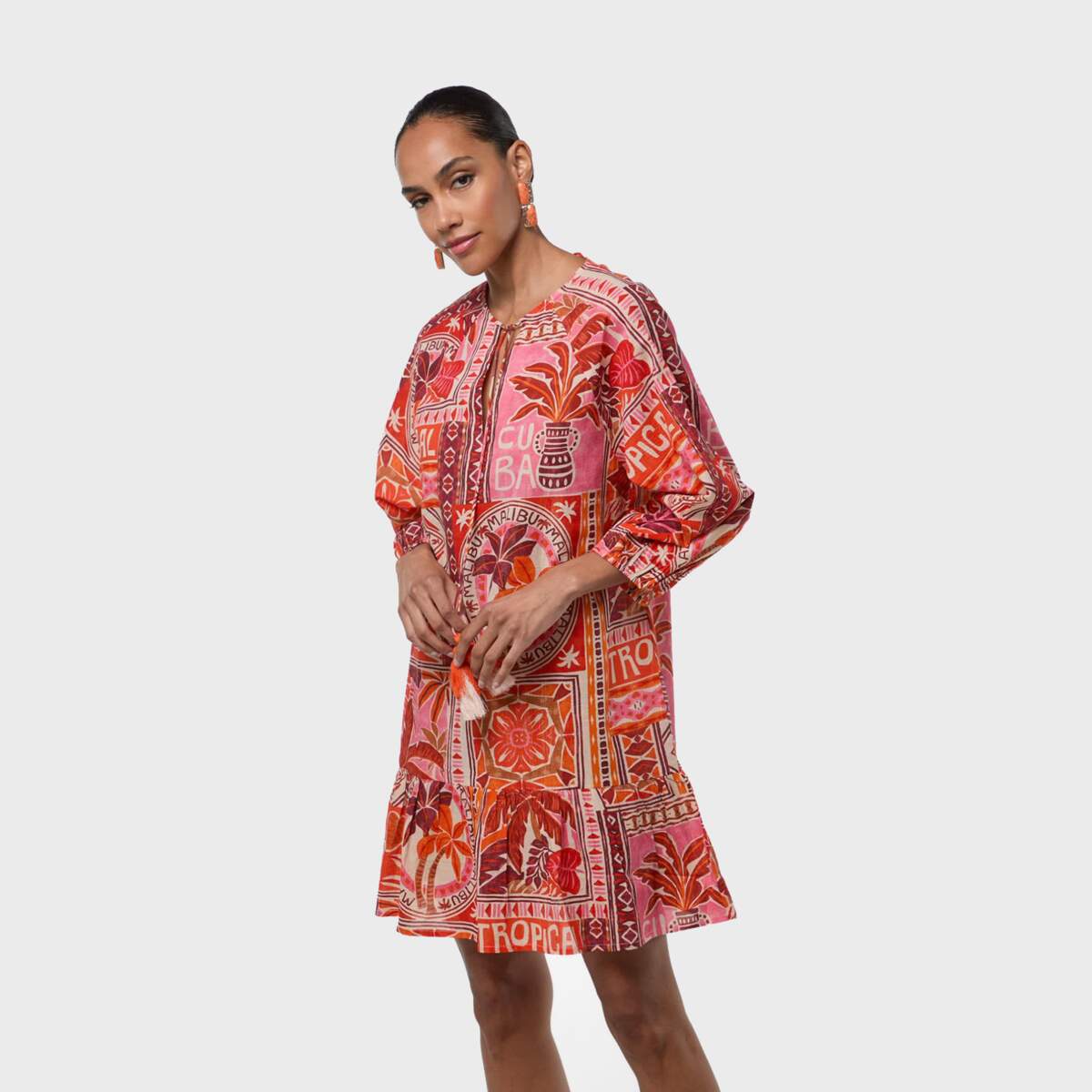 Robe courte imprimée à manches longues avec lien pompon corail, LOLA CASADEMUNT