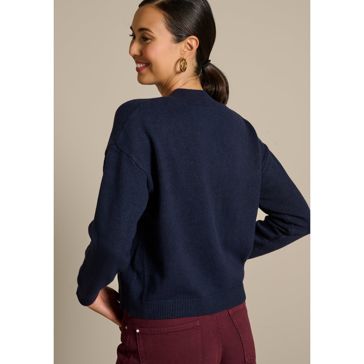 Pull col V en maille bleu marine, LOLALIZA