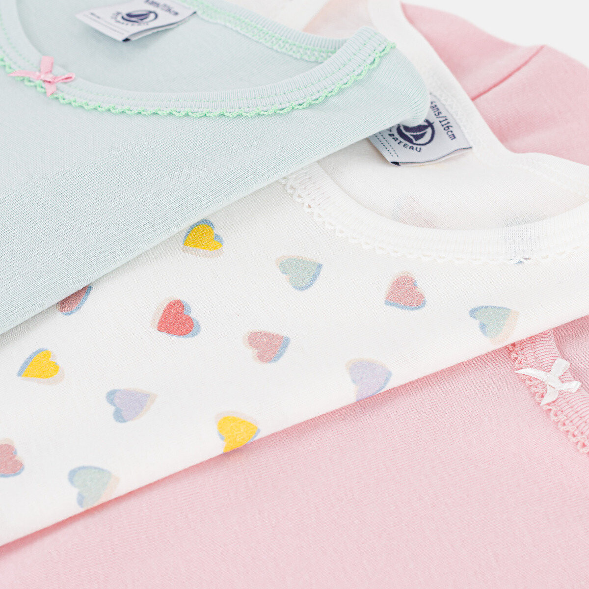 Lot de 3 maillots de corps, manches courtes, en coton blanc + rose + vert, PETIT BATEAU