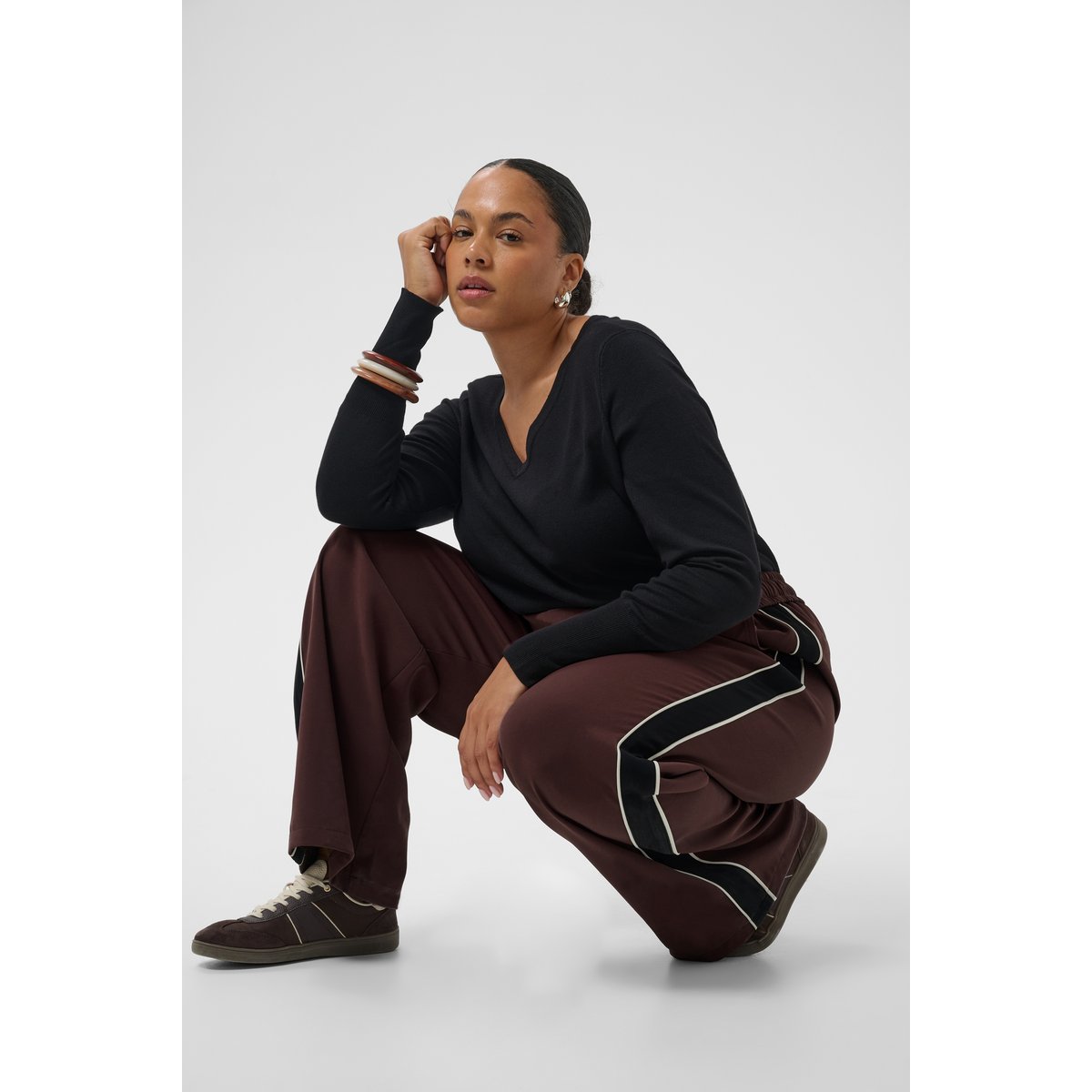 Pantalon casual marron fudge, KAFFE CURVE