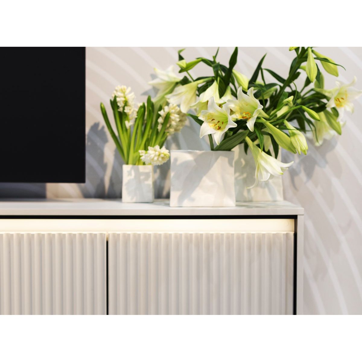 Buffet bas en panneaux de particules 2 portes 98 cm, LENARA blanc, BOBOCHIC