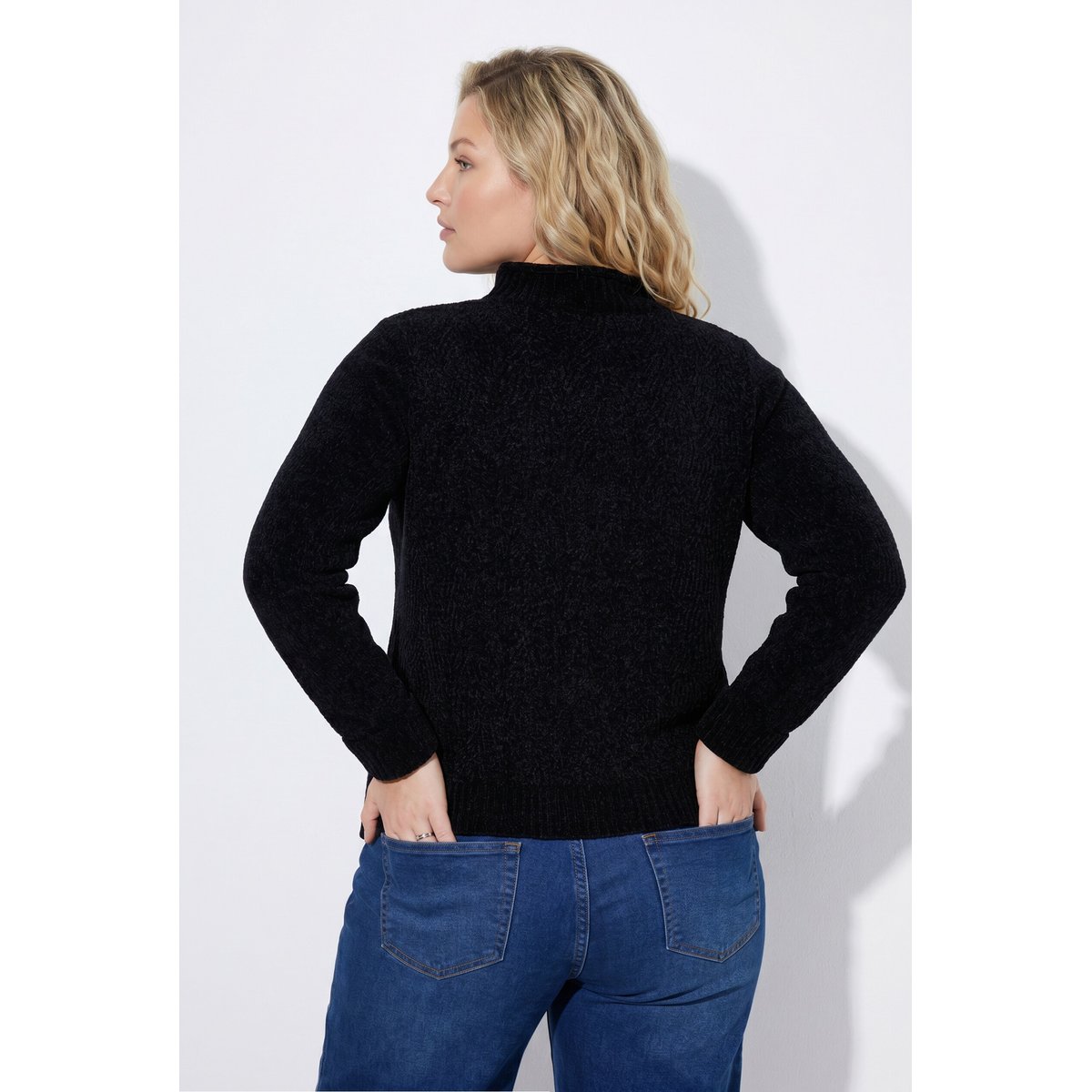 Pull en maille chenille, col roulé noir, ULLA POPKEN