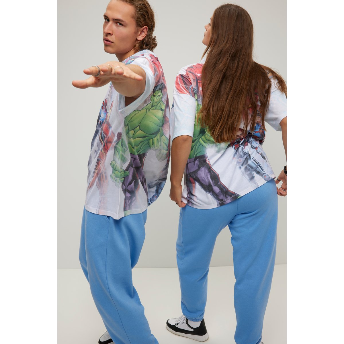 T-shirt oversized à col rond et blanc cassé, STUDIO UNTOLD
