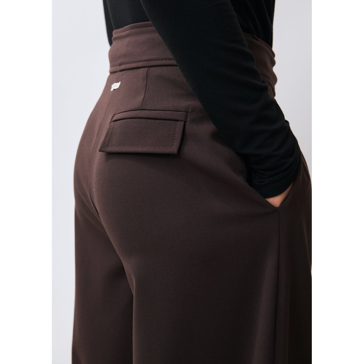 Pantalon barrel chocolat, HUMILITY