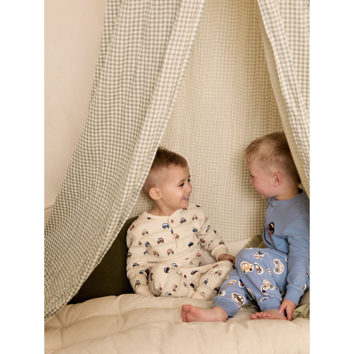 Pyjama douillet à motif transport, lot de 3 écru/bleu/beige, NEXT