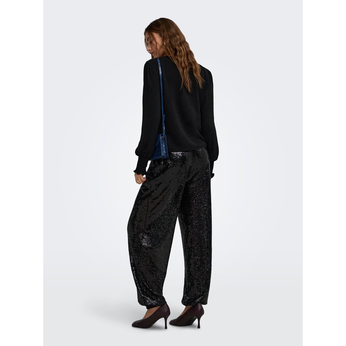 Top black 1, ONLY