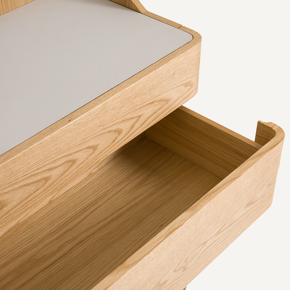 Kommode aus Eichenfurnier und Leder, Design Emmanuel Gallina, Junius natureicheholz, AM.PM X EMMANUEL GALLINA