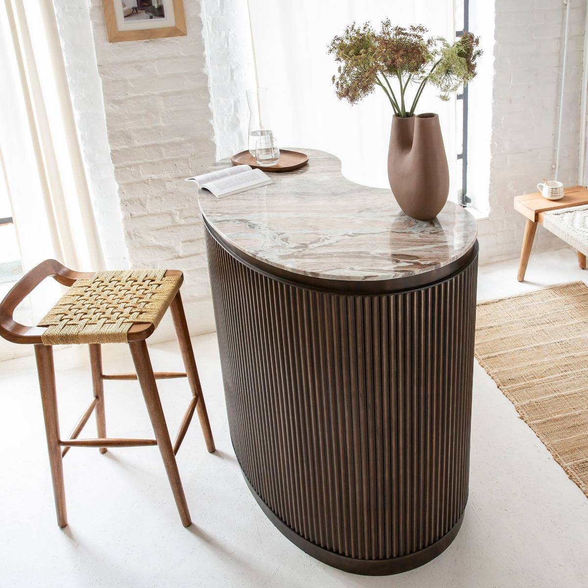 Meuble bar haricot en marbre et métal ORLANDO marron, MADE IN MEUBLES