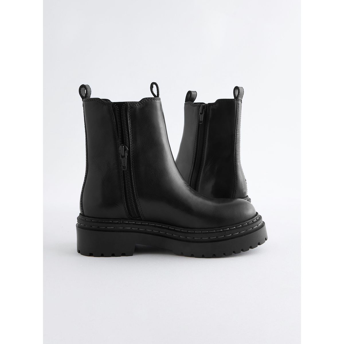 Bottines chelsea en cuir à semelle épaisse noir, NEXT