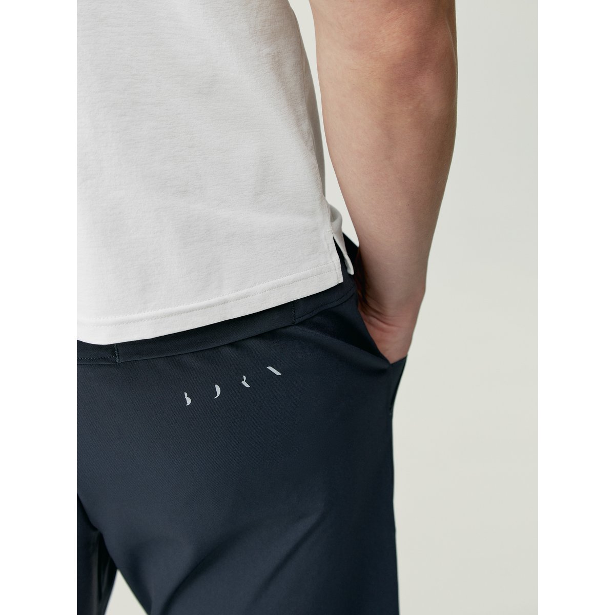 Jogger de sport homme Tiber Taille basse toucher doux gris charbon, BORN