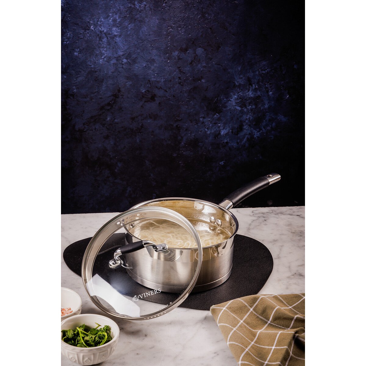 Select 20cm Stainless Steel Sauce Pan black, VINERS
