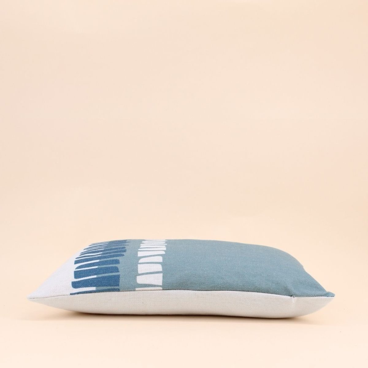Coussin exterieur à motifs géométriques 30x50cm gris foncé, ORNAMI