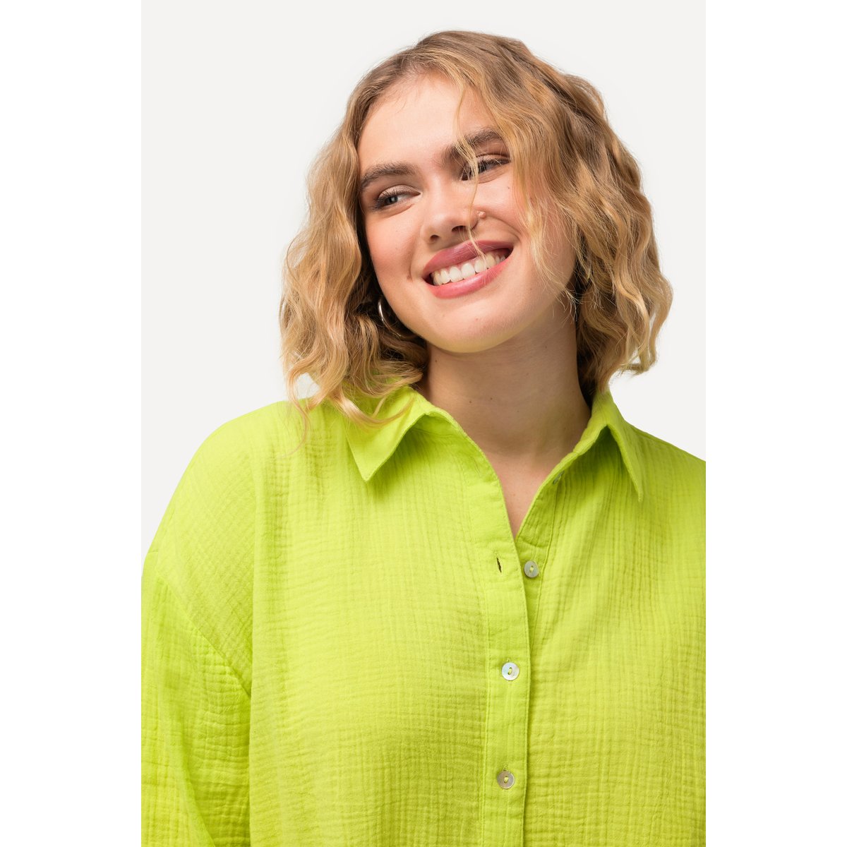 Chemisier oversize en mousseline vert fluo, ULLA POPKEN