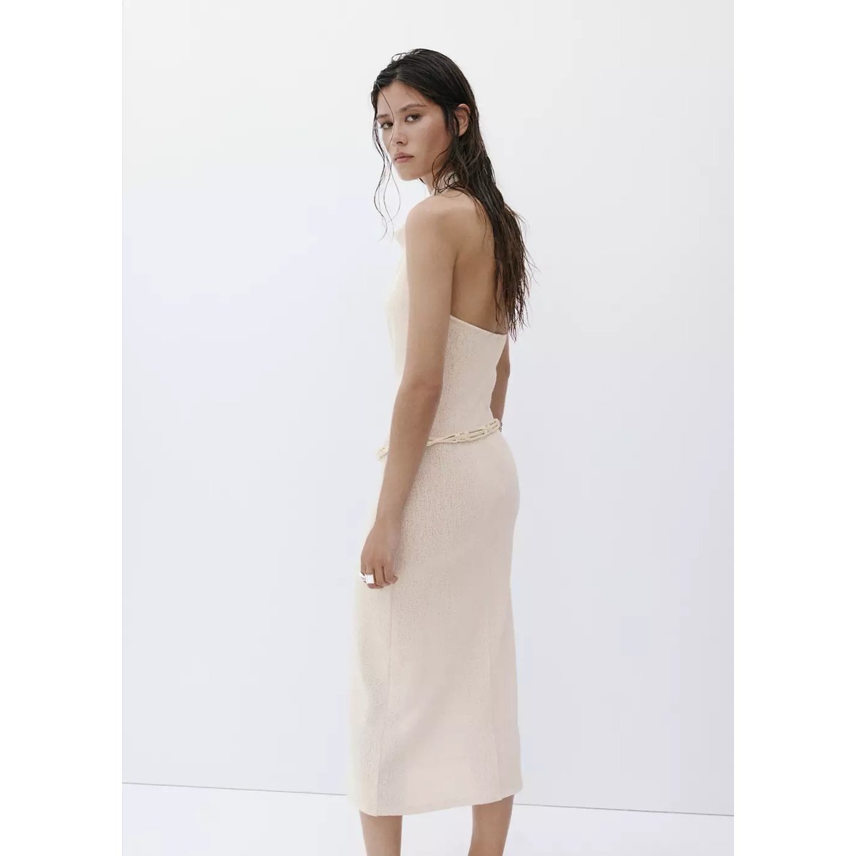 Robe en maille halter et ceinture écru, MANGO