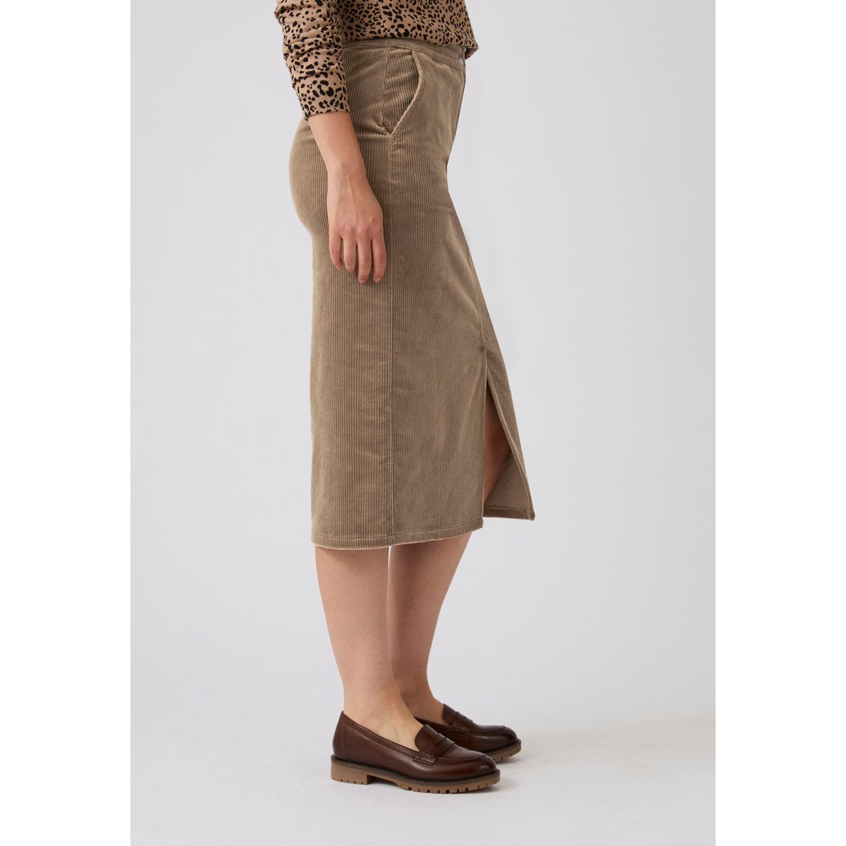 Jupe droite en velours côtelé marron taupe, DAMART
