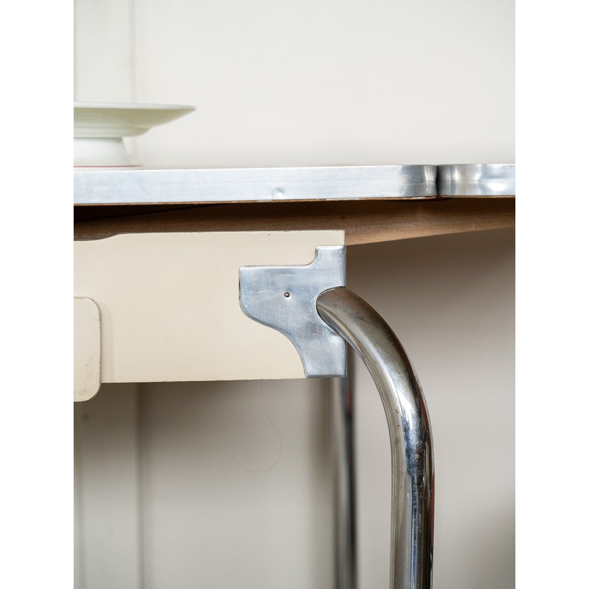 Table à manger en formica Karla N°1280 - Bon état beige, DEBONGOUT