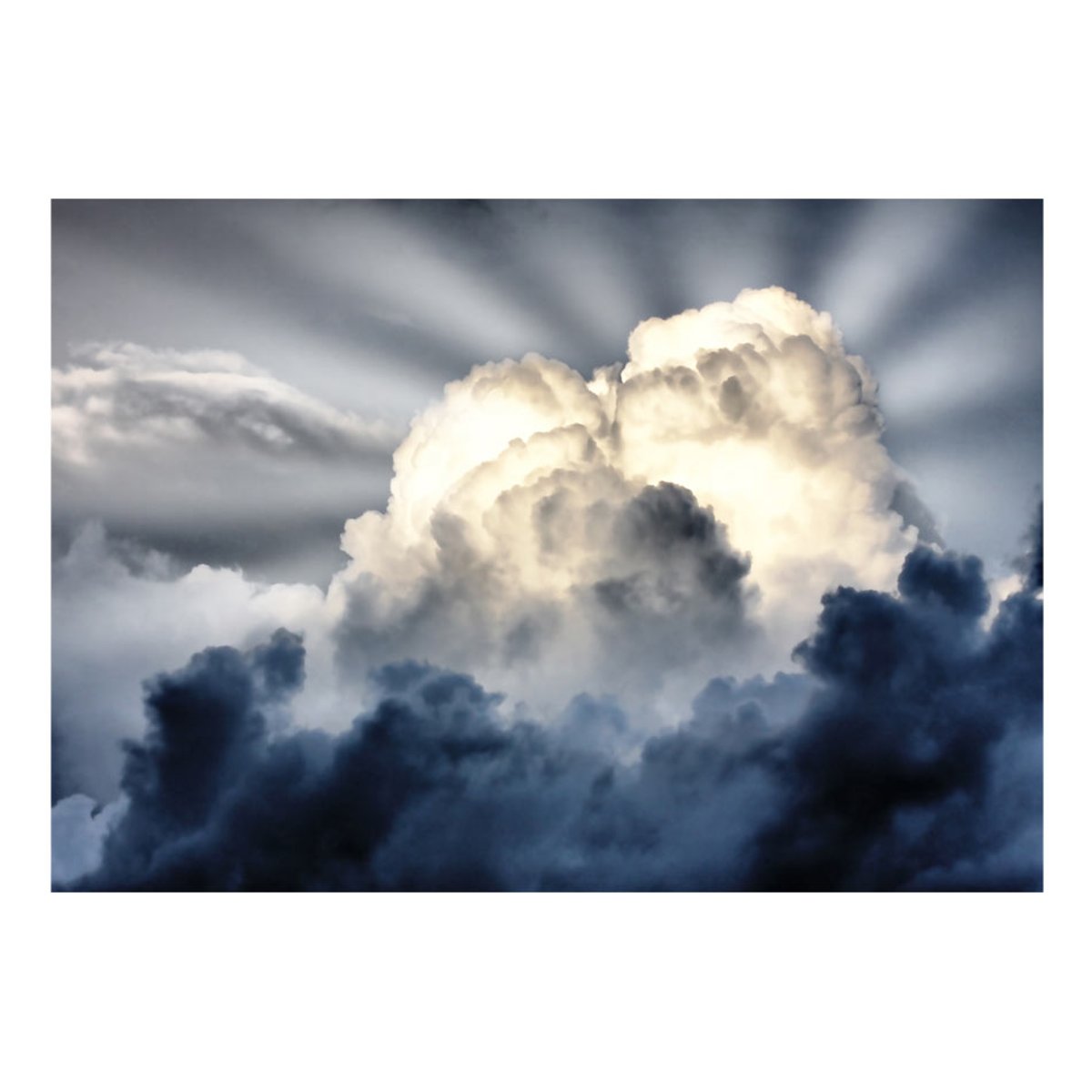 Papier peint intissé panoramique Paysage Rayons de soleil sur un ciel nuageux gris / argent, EDEN