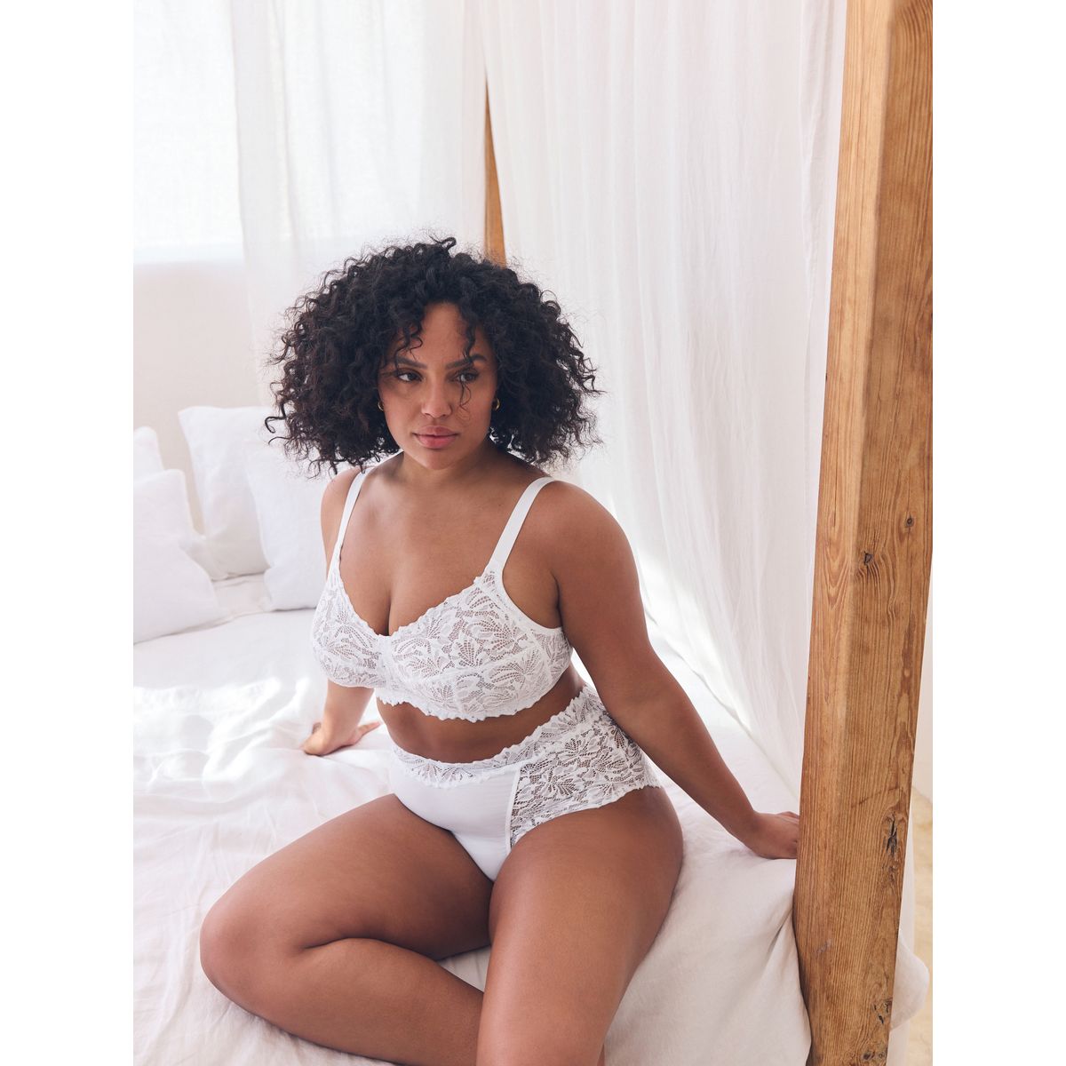 Soutien-gorge en dentelle sans armatures b-h blanc, NEXT