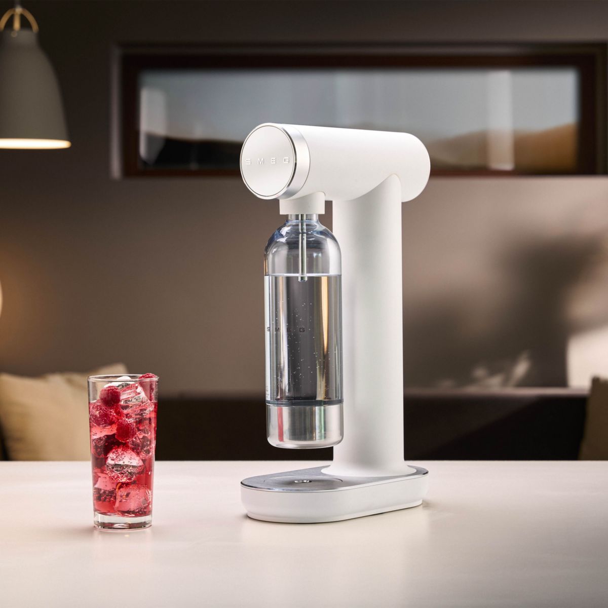 Machine à soda et eau gazeuse SKC01 blanc mat, SMEG
