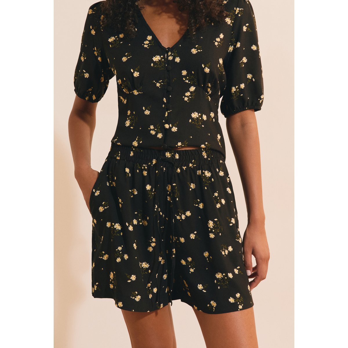 Short à motifs A JULIEN IMP imp fd noir, ETAM