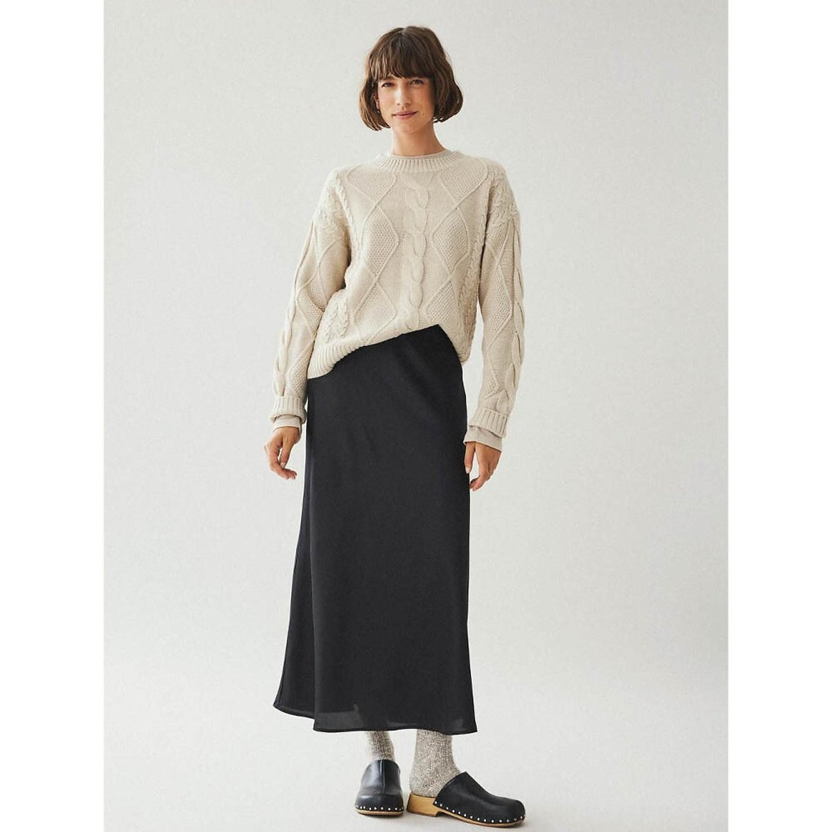 Jupe satinée, taille haute noir, VILA