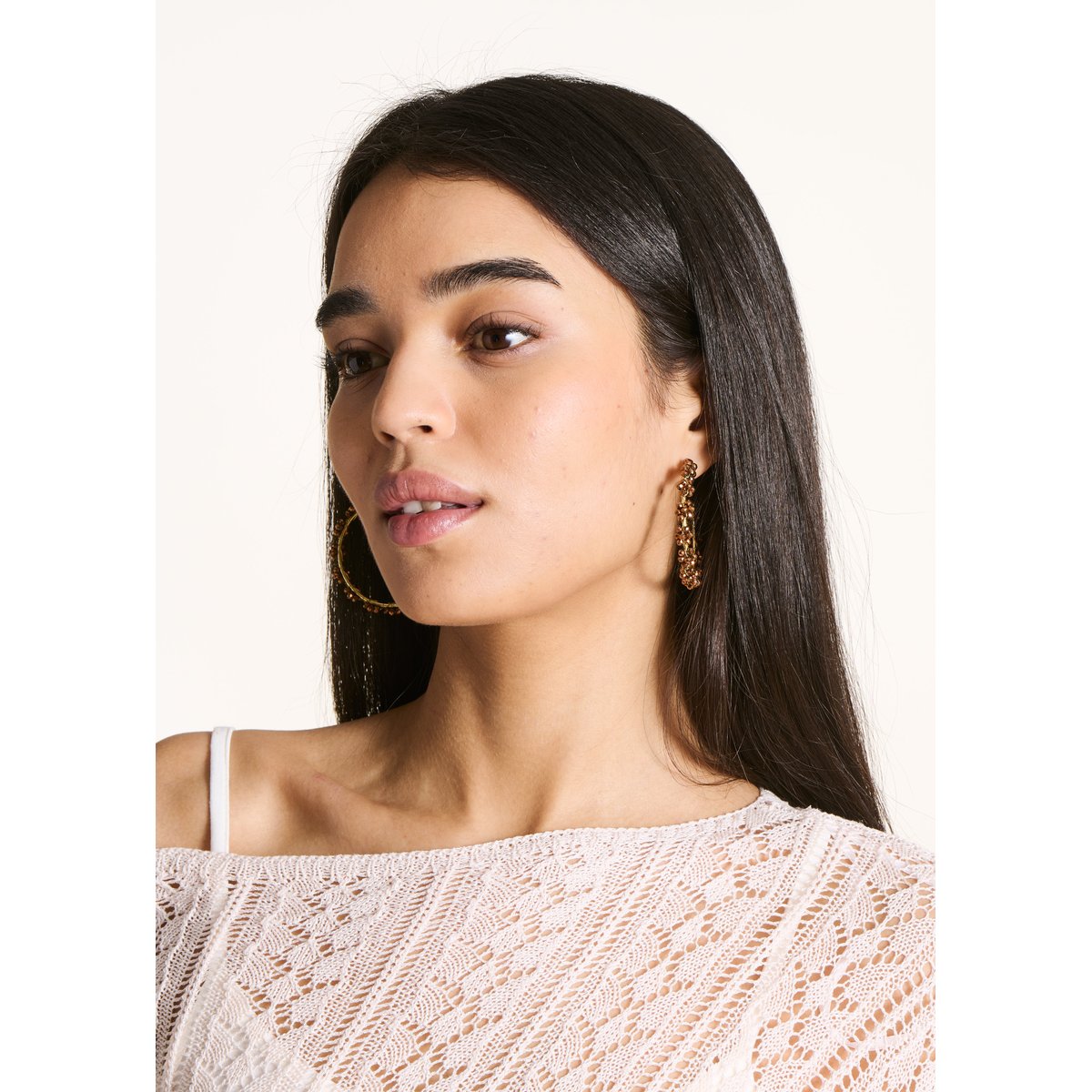Boucles d'oreilles créoles fleurs à perles chene, LA FEE MARABOUTEE